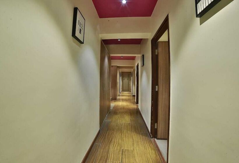 호텔 Marigold Mount Abu With Swimming Pool