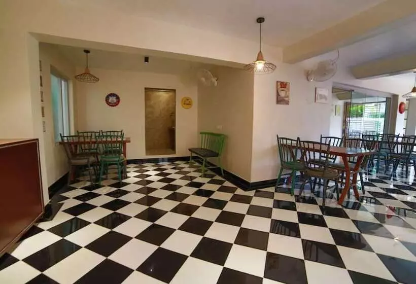 ホテル Marigold Mount Abu With Swimming Pool