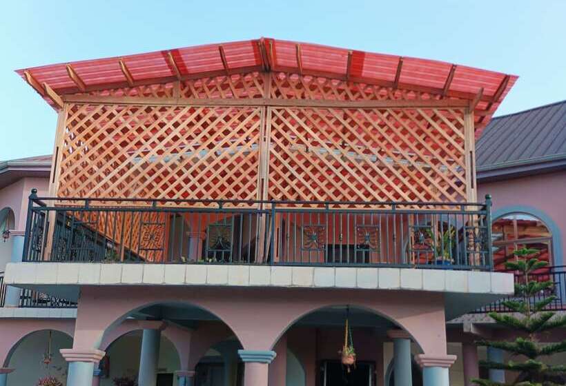 هتل Osaah Bema Lodge