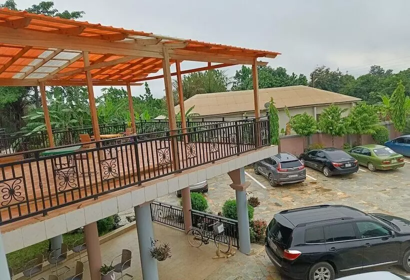 ホテル Osaah Bema Lodge