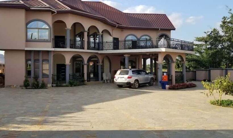 هتل Osaah Bema Lodge