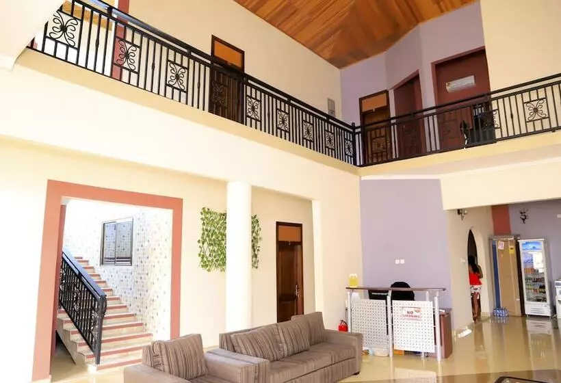 ホテル Osaah Bema Lodge