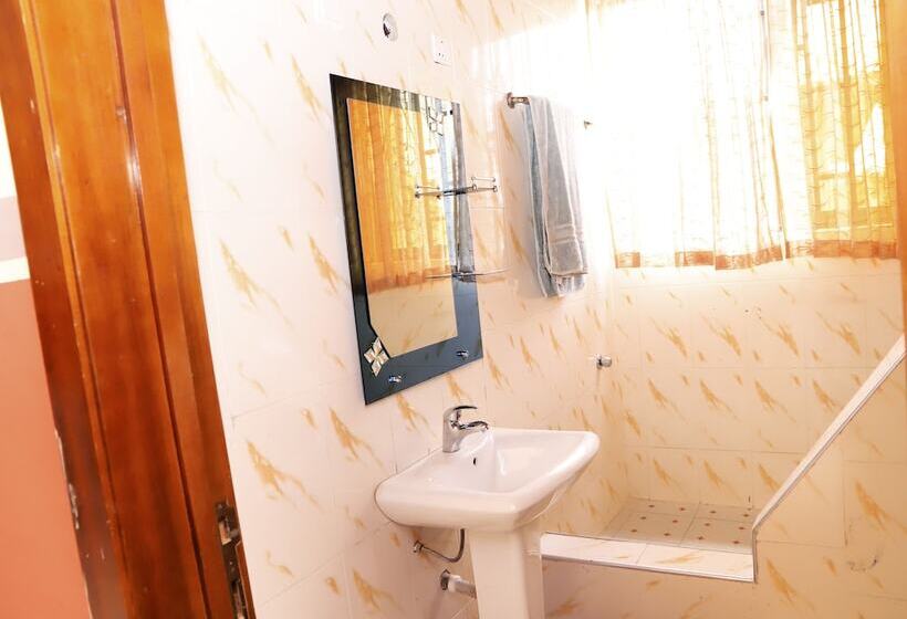 هتل Osaah Bema Lodge