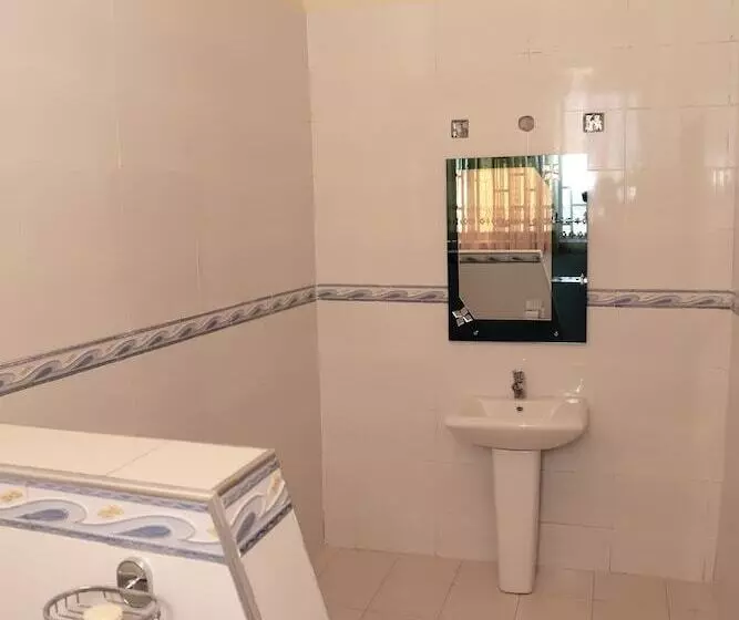 ホテル Osaah Bema Lodge