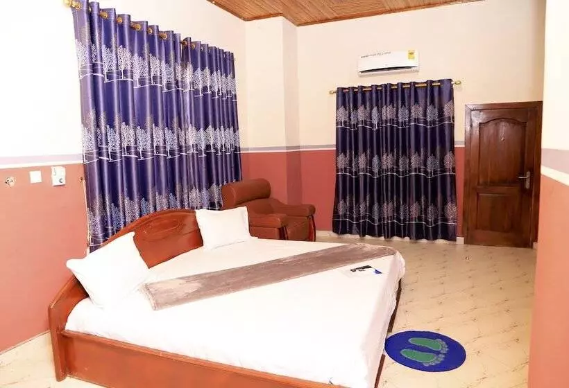 ホテル Osaah Bema Lodge