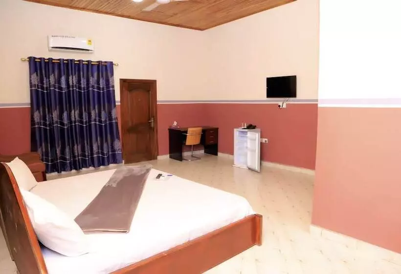 ホテル Osaah Bema Lodge