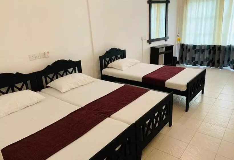 Hotelli Sethway Village