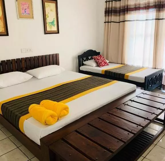 Hotelli Sethway Village