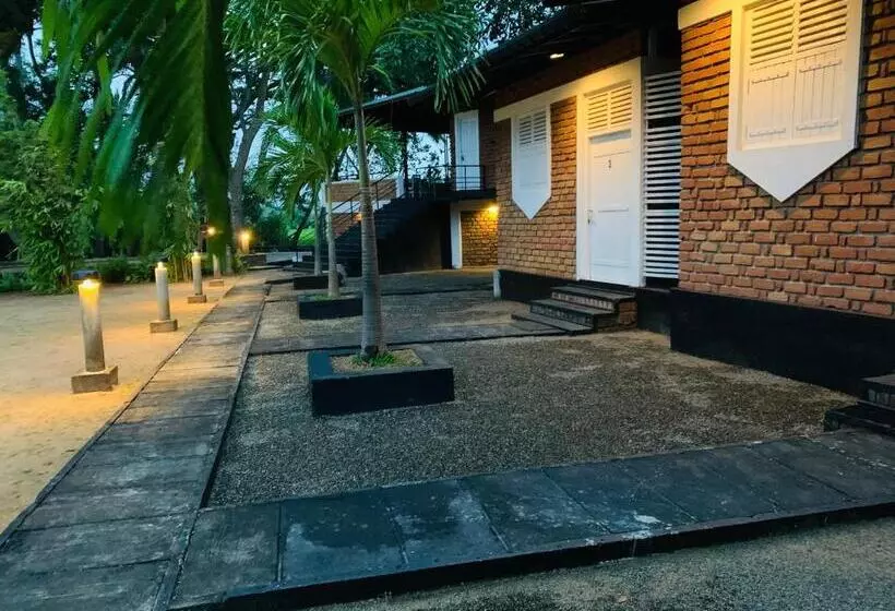 Hotelli Sethway Village