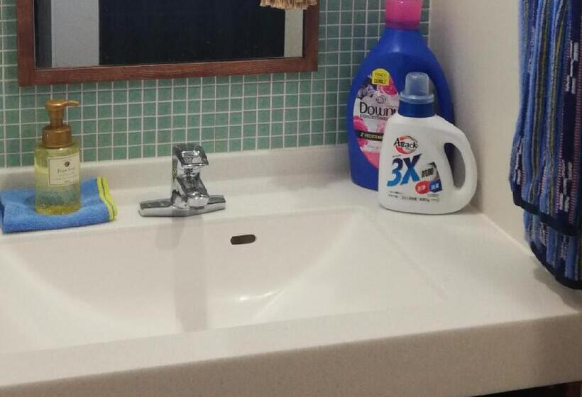 پانسیون Room Biotop Yomitan