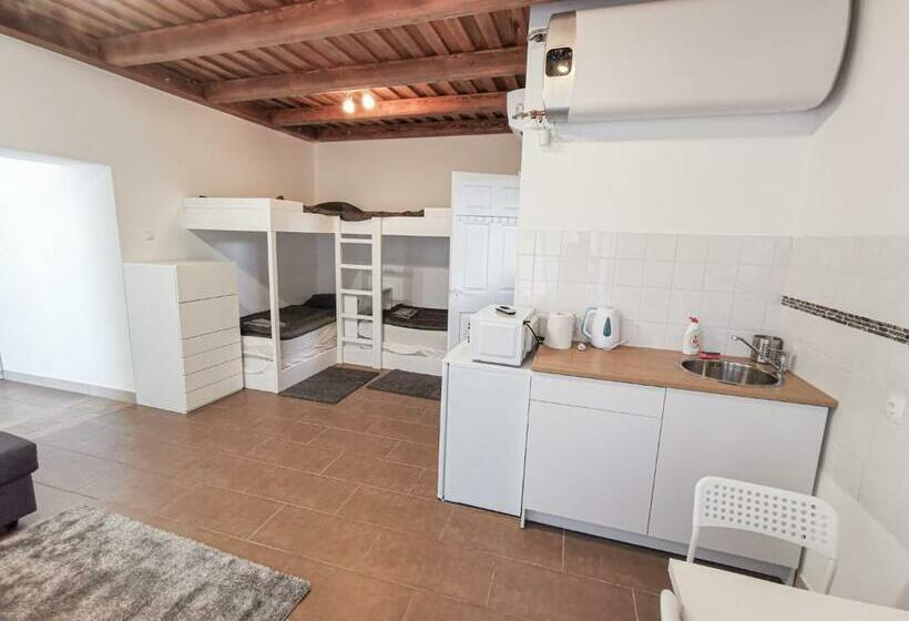 Общежитие Greenfield Apartman