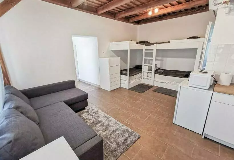 ユースホステル Greenfield Apartman