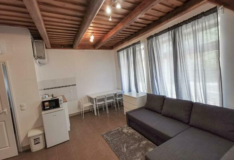 Общежитие Greenfield Apartman