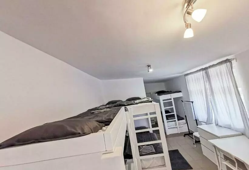 ユースホステル Greenfield Apartman