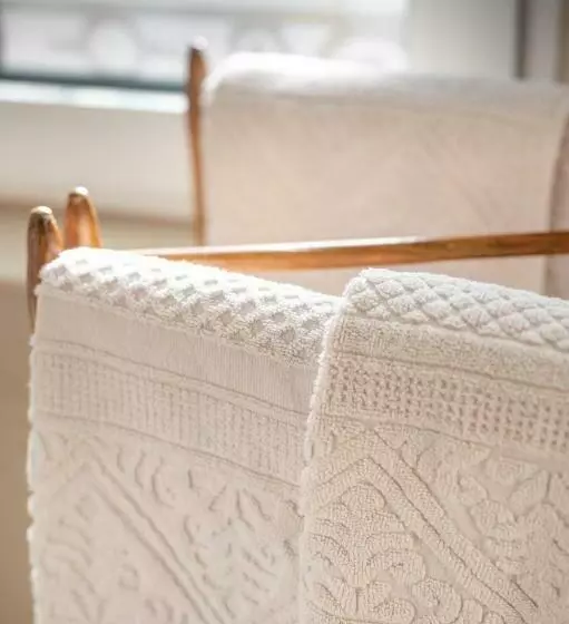 Aamiaismajoitus (B&B) Les Myrrhophores Et Spa, Chambres D Hôtes Et Gîtes De Charme