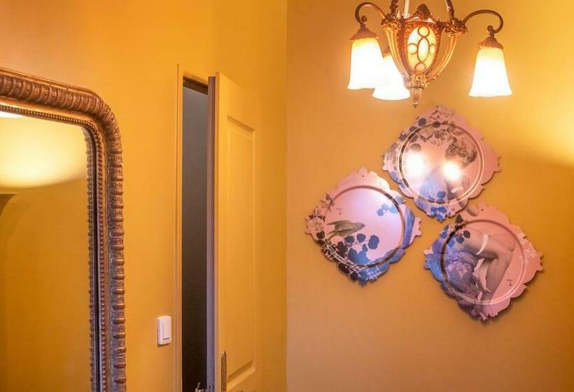 Bed and Breakfast Les Myrrhophores Et Spa, Chambres D Hôtes Et Gîtes De Charme