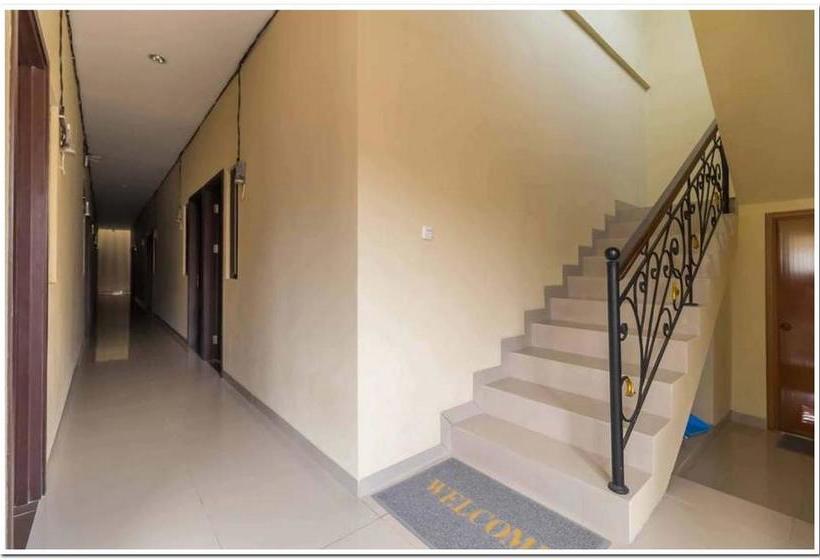 בית מלון כפרי Koolkost Near Cbd Ciledug Family Mall