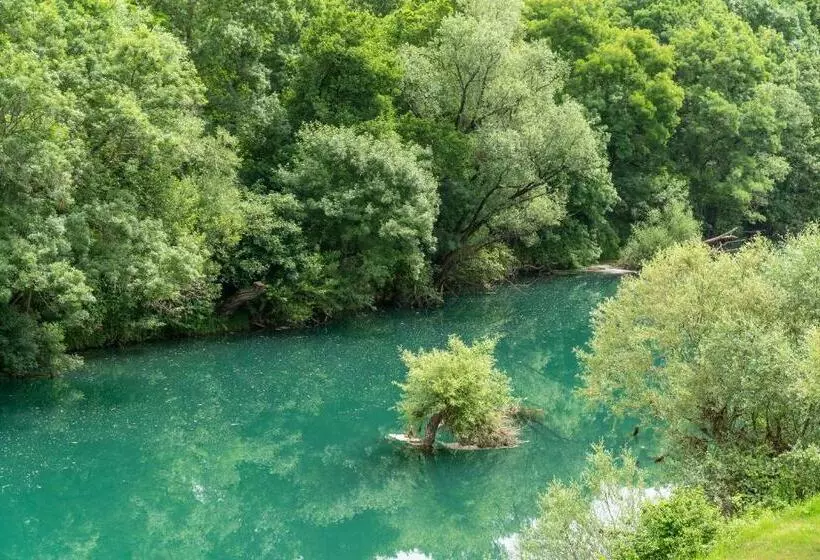 هتل Rio Verde