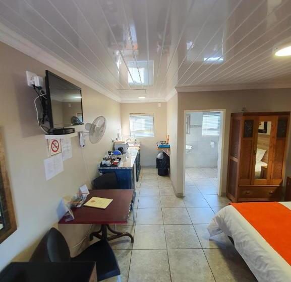 Pensiune Huis Van Seisoene