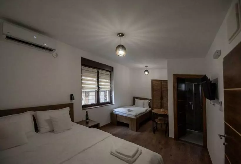 پانسیون Smještaj Miljas Trebinje