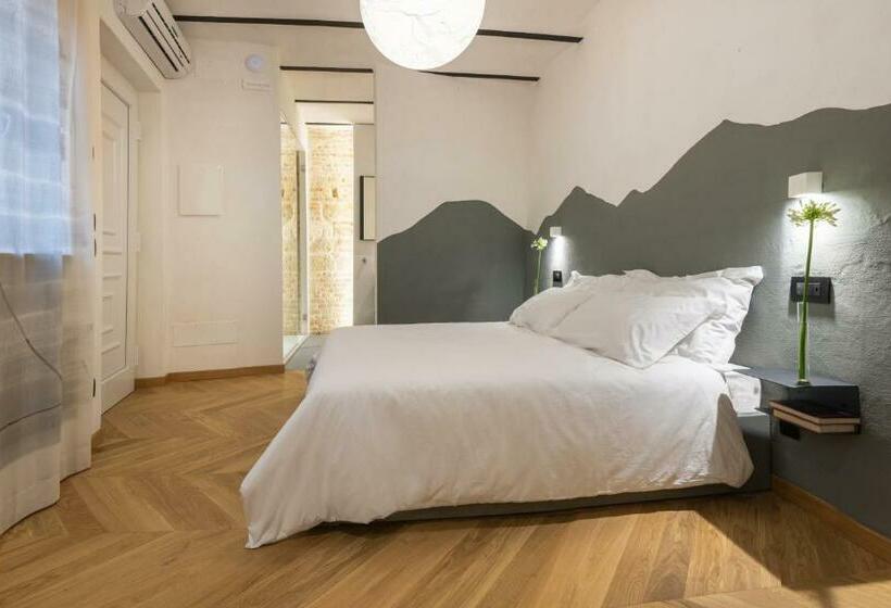 ベッドアンドブレックファースト Ognissanti Guesthouse & Suites