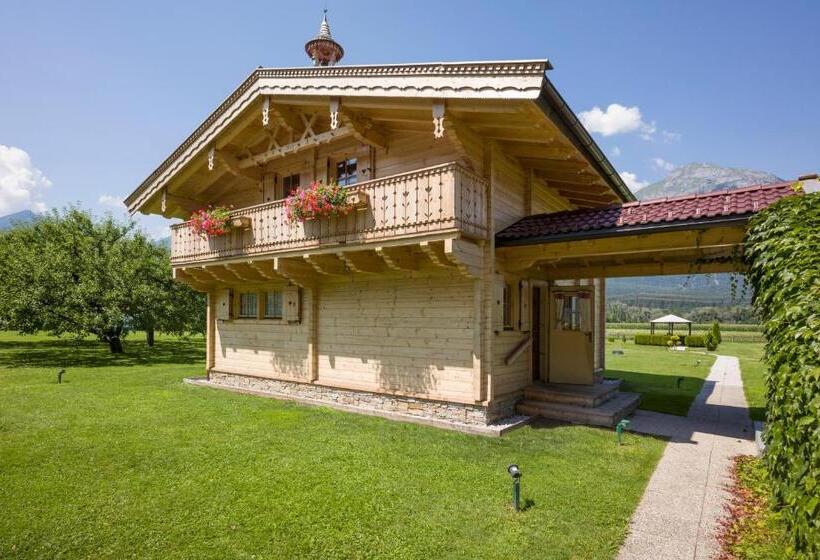 ホテル Cafe Zillertal