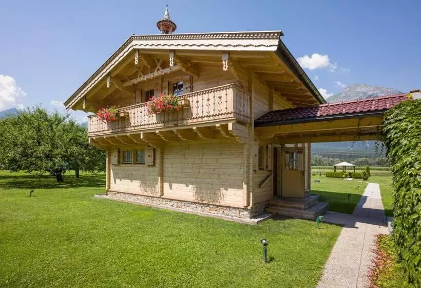 Hotelli Cafe Zillertal