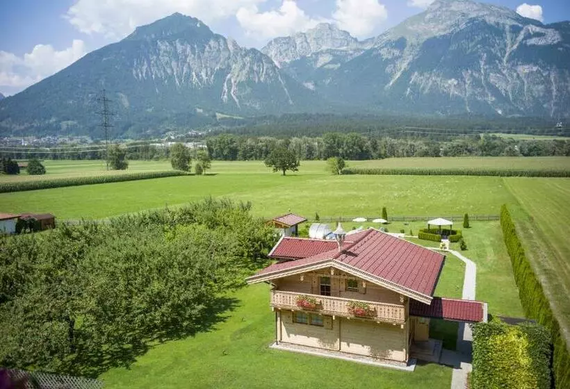 Hotelli Cafe Zillertal