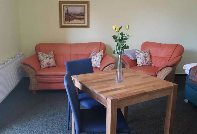 Hotelli Pension Am Waldguertel