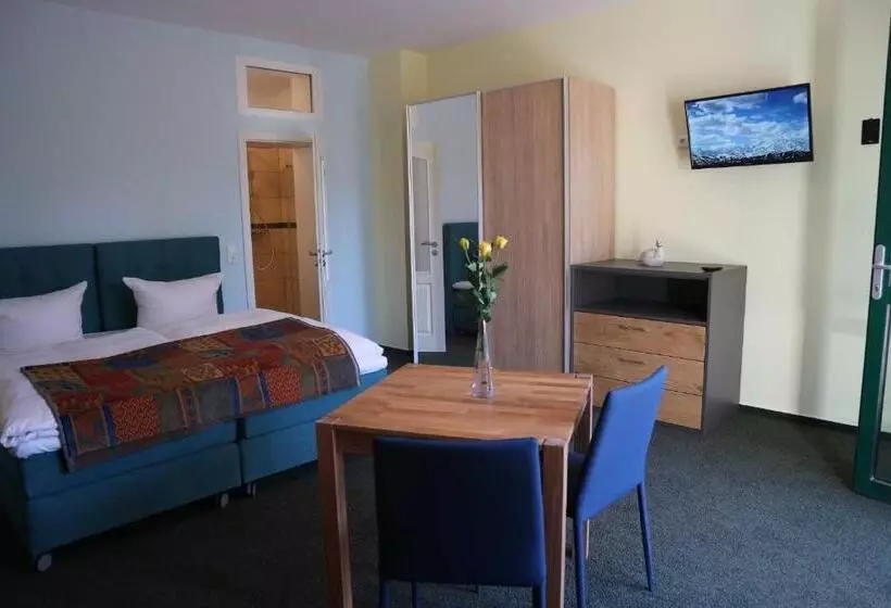 Hotelli Pension Am Waldguertel