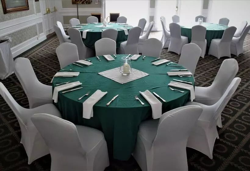 ホテル Phoenix Inn Resort