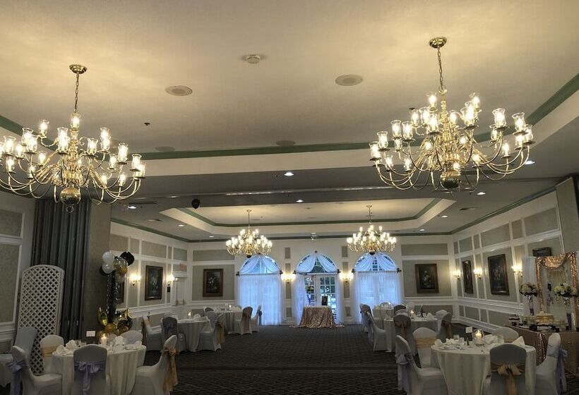 בית מלון כפרי Phoenix Inn Resort