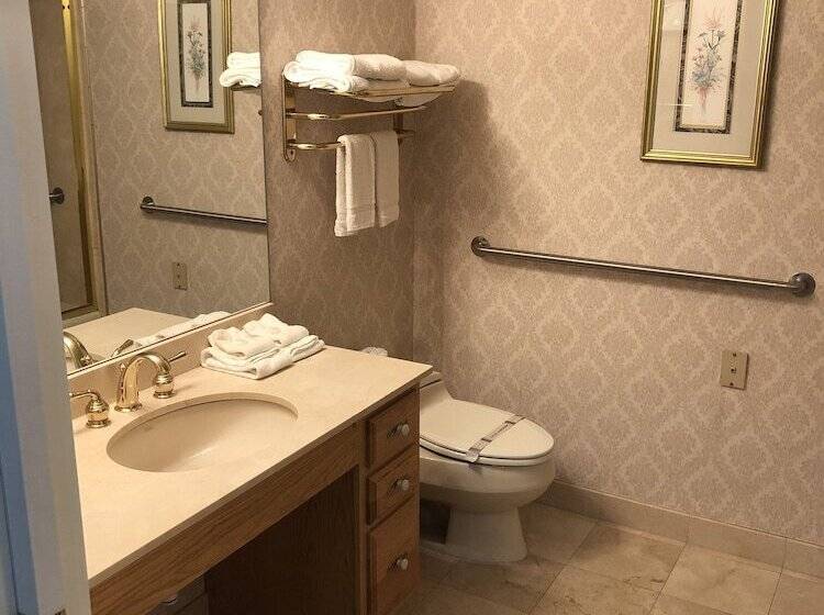 בית מלון כפרי Phoenix Inn Resort