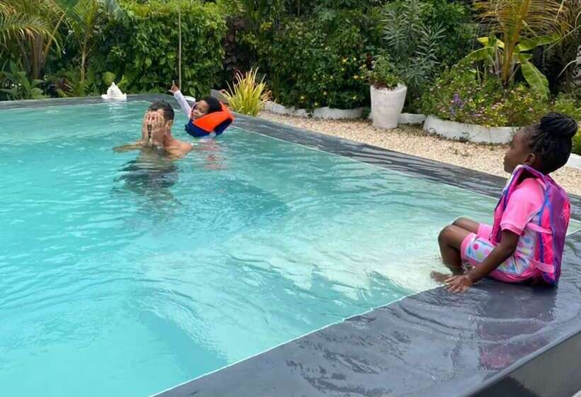 酒店 Shamba Village