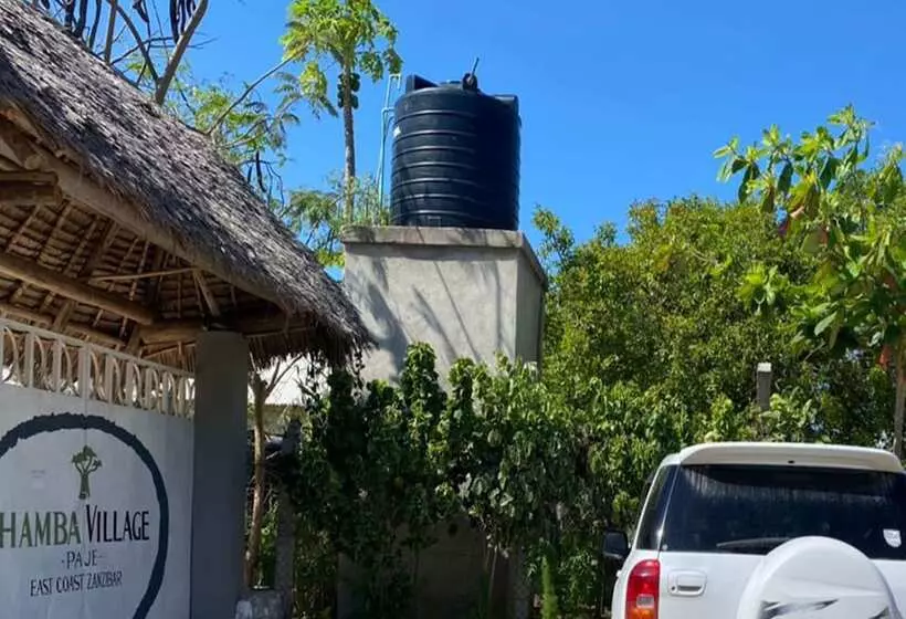 Hotelli Shamba Village
