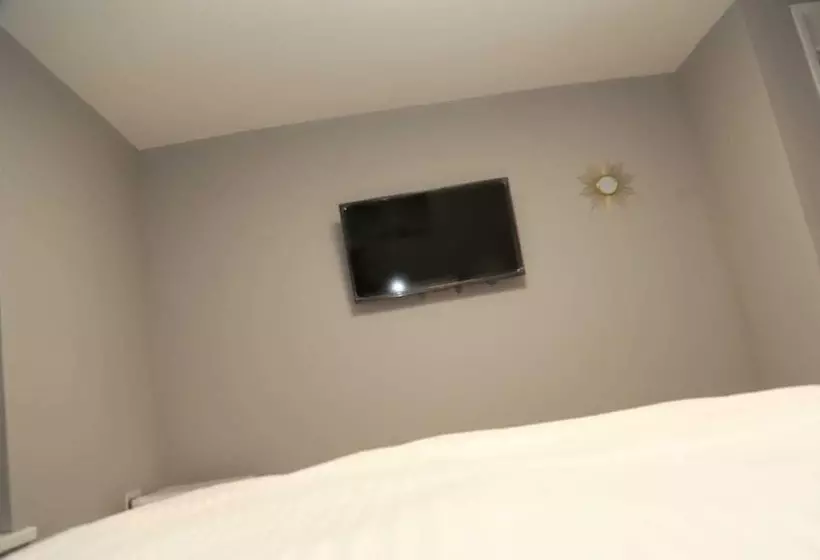 Majatalo Budget 4 Bed House In Woolwich