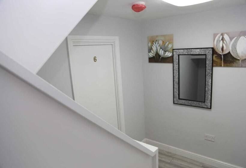 膳宿费 Budget 4 Bed House In Woolwich