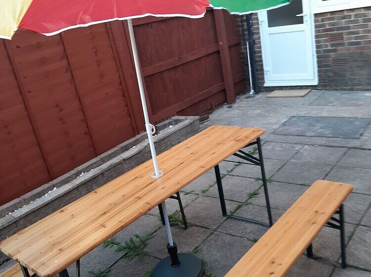 膳宿费 Budget 4 Bed House In Woolwich