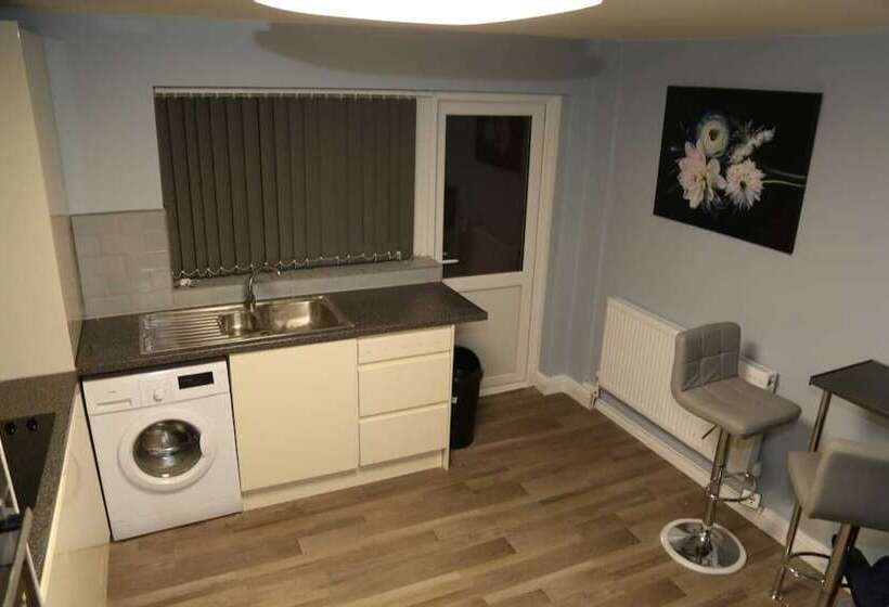 膳宿费 Budget 4 Bed House In Woolwich