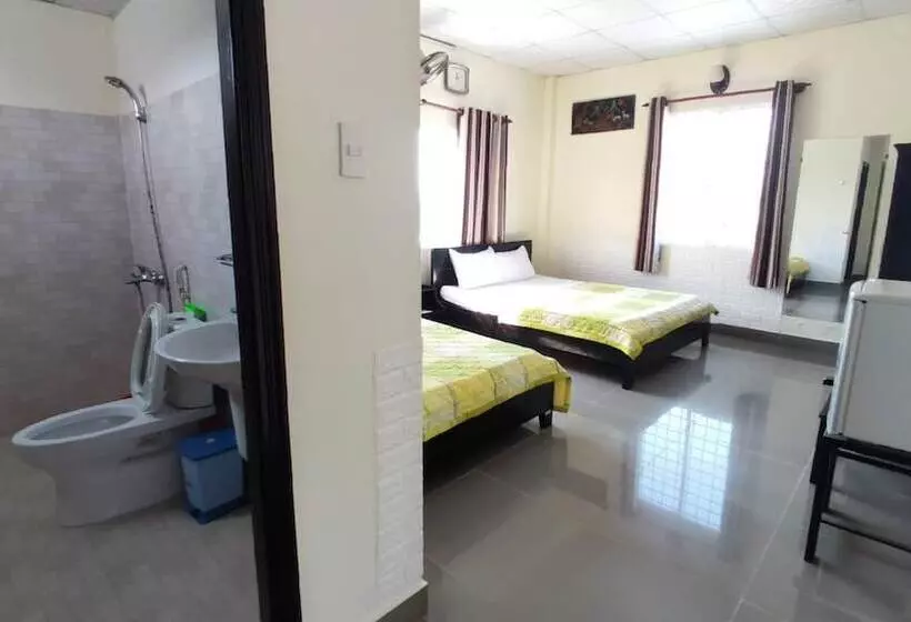 پانسیون Le Tram Guest House