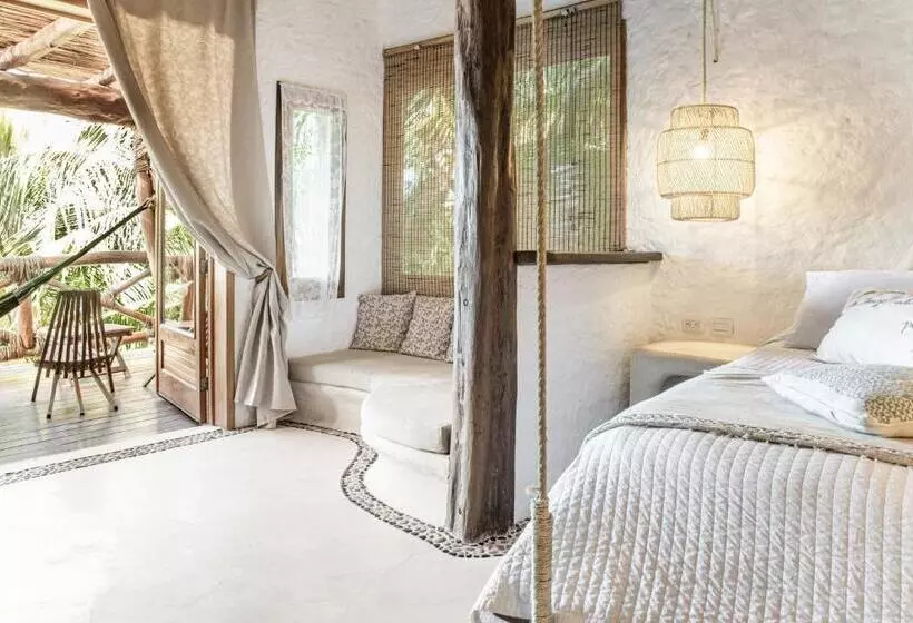 Casa Las Tortugas Petit Beach Hotel & Spa