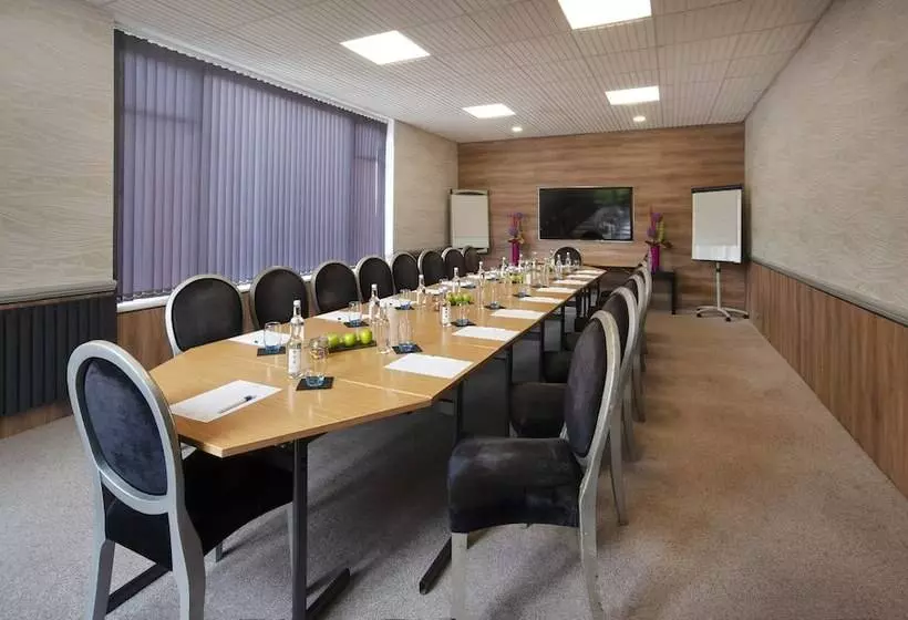 Cumberland Hotel   Oceana Collection