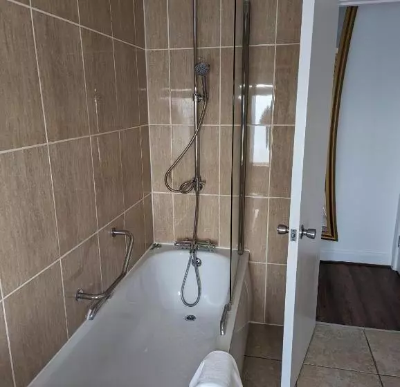 Cumberland Hotel   Oceana Collection