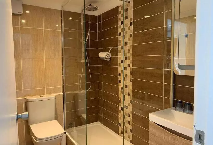 Cumberland Hotel   Oceana Collection