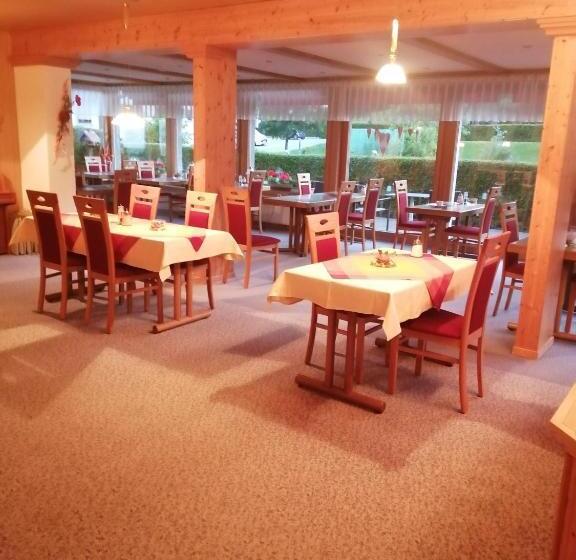 בית מלון כפרי Am Kurpark