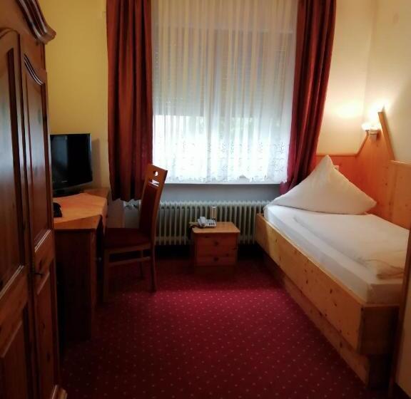 בית מלון כפרי Am Kurpark