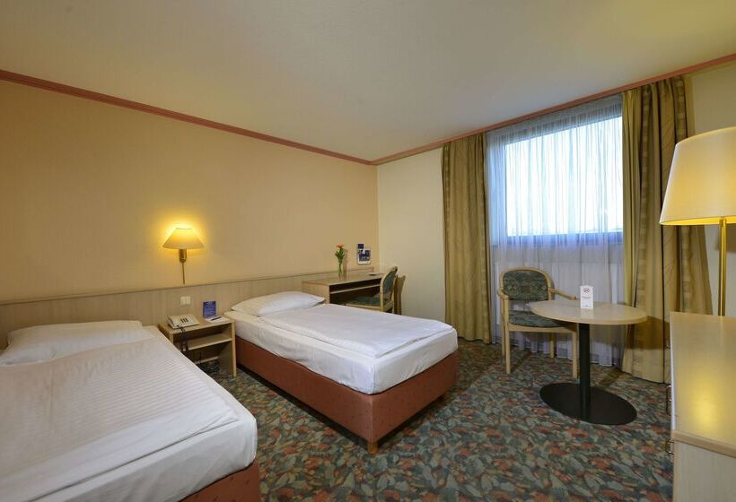 酒店 Plaza Inn Leonberg