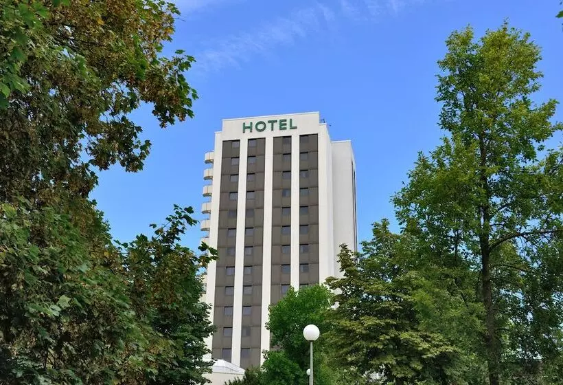 בית מלון כפרי Plaza Inn Leonberg