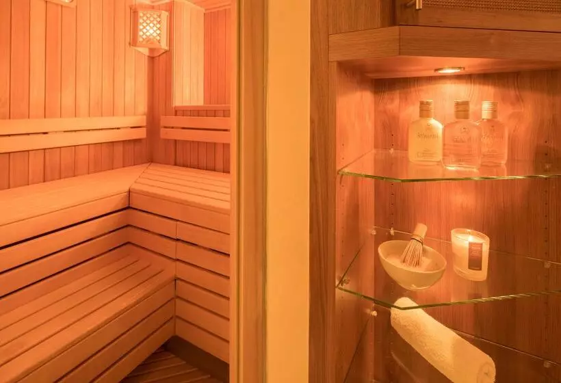 Отель Best Western Premier Castanea Resort