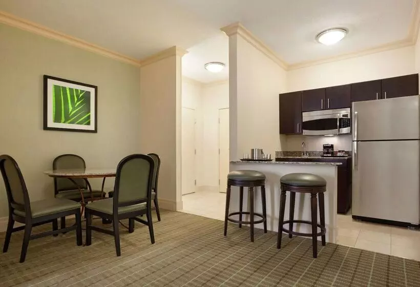 Doubletree By Hilton Hotel Dallas – Love Field